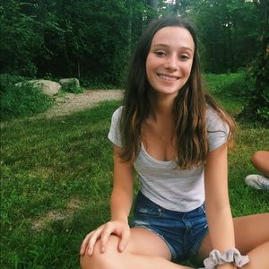 Meet your Posher, Vivienne